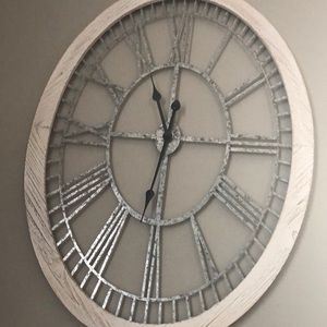 Meet your Posher, Phyllis